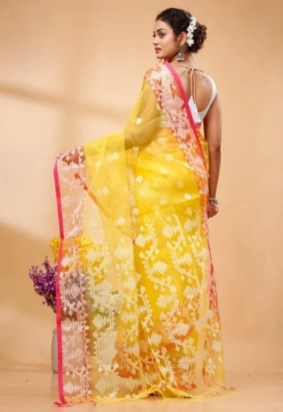 Muslin jamdani saree